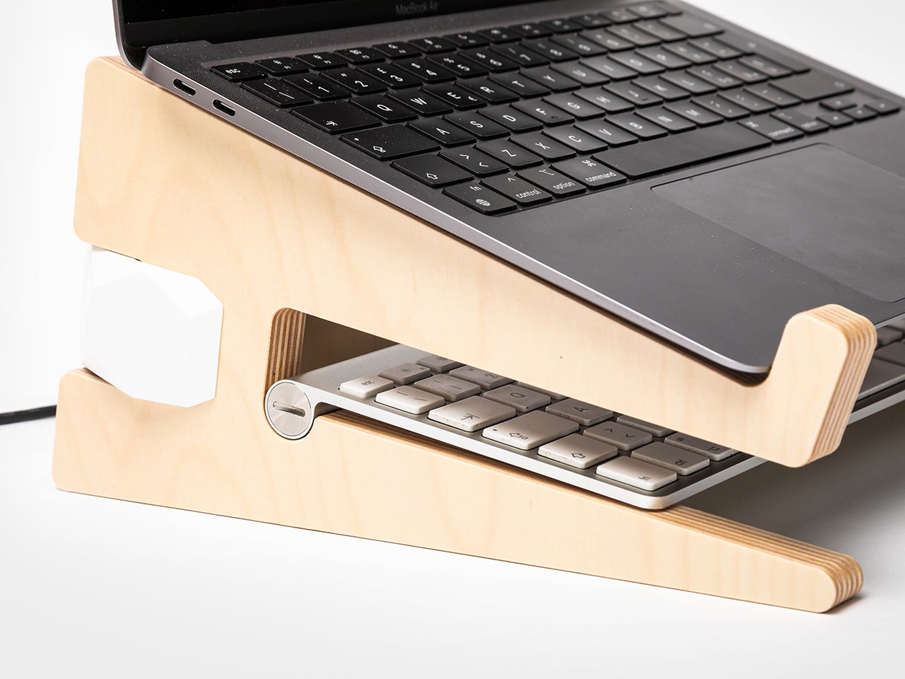 Up supporto ergonomico per pc in legno Karya Esposit